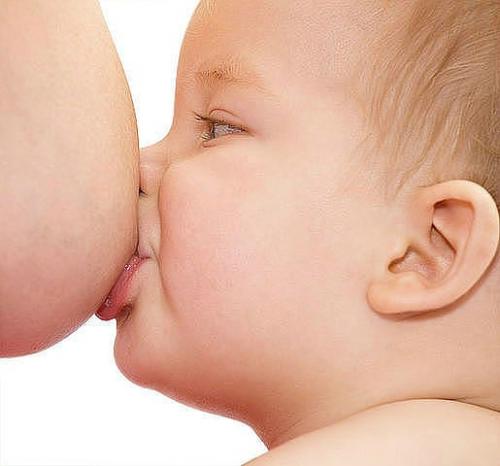 Beneficios de la lactancia materna y soluciones ante la falta de ésta
