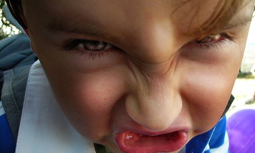 Cinco maneras de tratar con niños con problemas de conducta