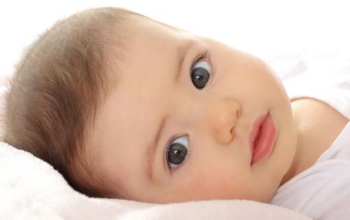 Desarrollo de los sentidos en un bebé