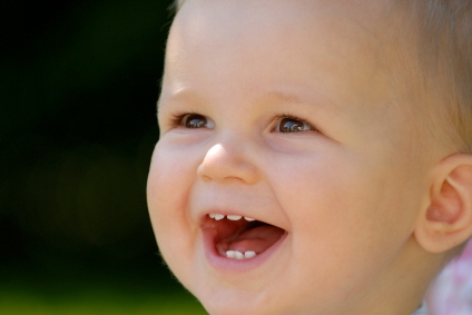 ¿Puede un bebé nacer con dientes?